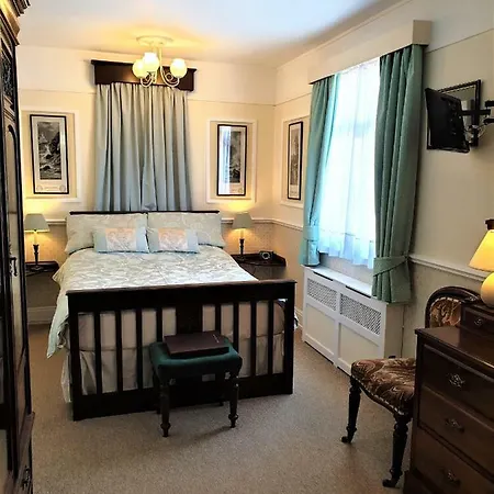 Saint Hilda's House فندق مبيت وإفطار ويتبي